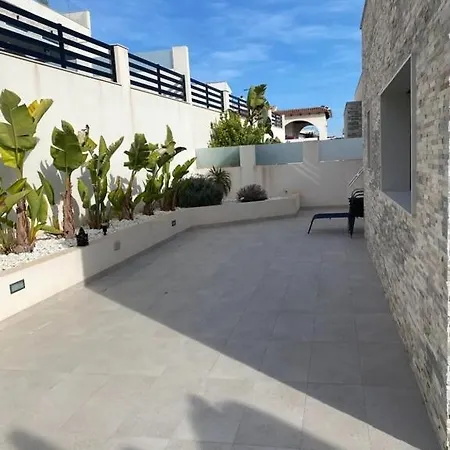 Luxe Nieuwebouw Holiday home Torrevieja
